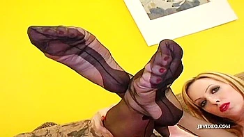 mature,busty,juggs,hooters,toes