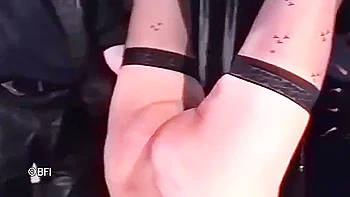 anal,milf-anal-sex,wax,mom,milf