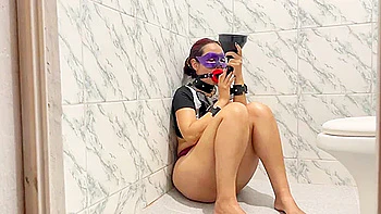 bath,pov,pissing,bathroom,bondage