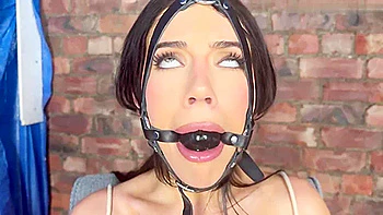 vibrator,gagging,bondage,slave,toys