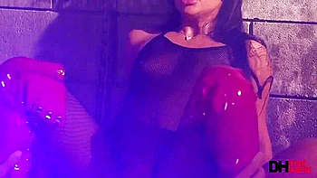 facial,toys,natural-tits,domination,bdsm