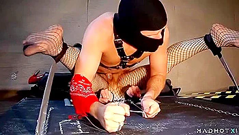 fetish,bdsm,bondage,public,milf