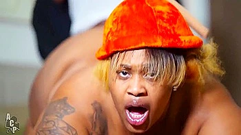 red-head,huge-tits,hooters,big-black-ass,ass