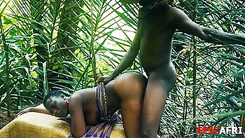 ebony-anal-sex,milf,busty,amateur,knockers