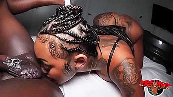 booty-shake,underwear,lingerie,big-ass,ebony