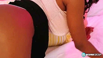 boobs,huge-tits,milf,mom,busty