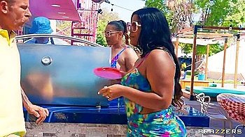 deepthroat,black,ebony,chubby,brunette