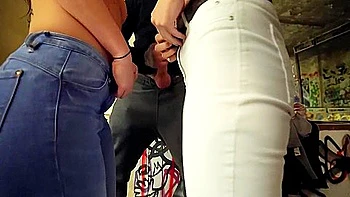 cunnilingus,amateur-threesome,booty,german,ffm