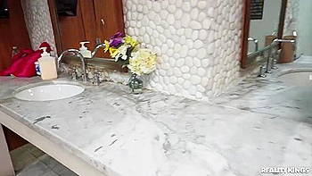 throat,booty,natural-boobs,blowjob,hd