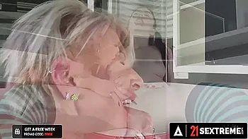 mature,milf,dyke,granny,mature-lesbian