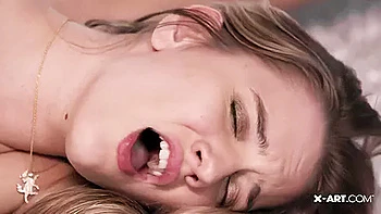 toys,teens,amateur-lesbian,young-18,college