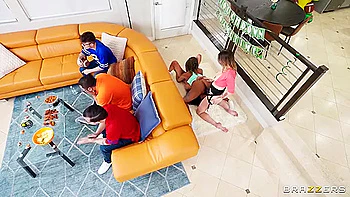 threesome,boobs,juggs,black-booty,hd