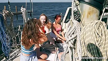 brunette,muff-diving,lesbian,big-tits,cunnilingus