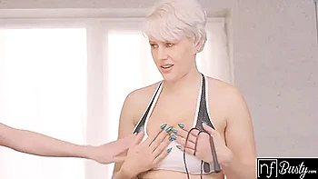 milf,brunette,blonde,muff-diving,babe