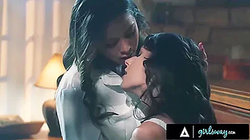 self-fuck,busty,boobs,brunette,hd