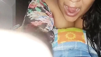 latina-big-ass,fat,mom,plumper,booty