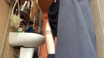 horny,fast,rough,masturbate,brunette