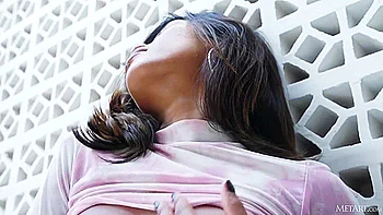 young-18,amateur,outdoor,ebony-amateur,teen-18