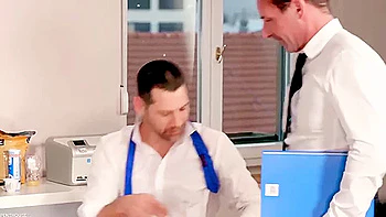 booty,veiny,tattoo,teens,brunette