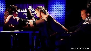 deepthroat,booty,big-ass,brunette,hd