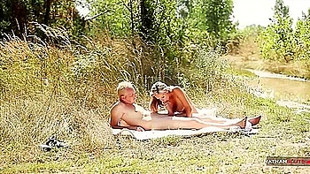 milf,pussy-eating,blonde-milf,fingering,juggs