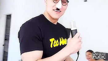 dick,teen-18,deepthroat,young-18,brunette