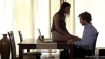 teens,hd,teen-18,brunette,natural-boobs