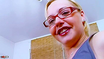 hd,small-tits,anal,secretary,office