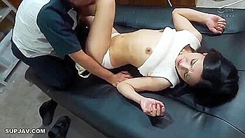 boobs,japanese-big-tits,asian-big-tits,teen-18,huge-tits