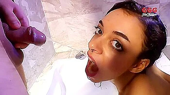 swallowing,tongue,rimjob,brunette,peeing