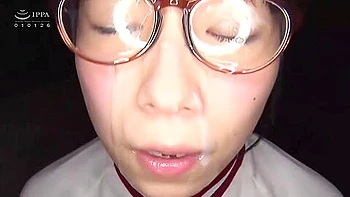 japanese,asian,brunette,deepthroat,amateur