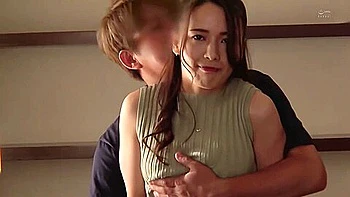 asian,hd,big-butt,deepthroat,threesome