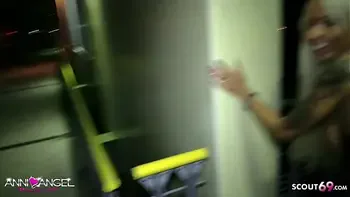 bareback,without-condom,nutte,outdoor-sex,teen