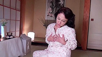 milf,big-tits,lingerie,censored,housewife