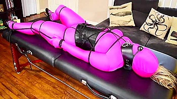 huge-tits,amateur,milf,bdsm,tight