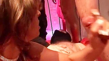 amateur,dick,brunette,missionary,amateur-milf