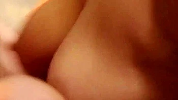 boobs,hooters,brunette,milf,melons