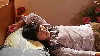 japanese-milf,asian-big-ass,boobs,mom,busty