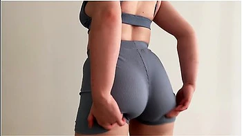 amateur,big-tits,fetish,striptease,hd