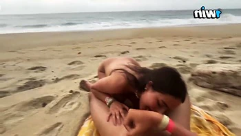 hd,blowjob,booty,beach,latina-amateur
