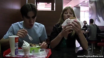 cunnilingus,amateur,amateur-anal-sex,teen-18,tiny-tits