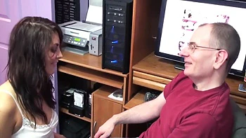 knockers,hooters,busty,amateur,tongue