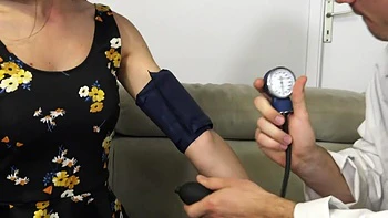 lingerie,milf,big-tits