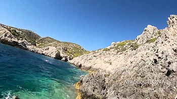 pissing,squirt,outdoor