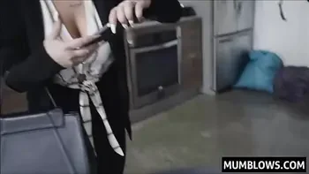 fuck,cougar,and,stepmother,stepmom