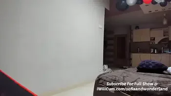 yoga-pants,squirt,toes,ohmibod,cumming