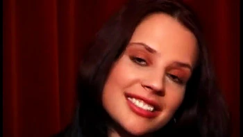 double-penetration,brunette,anal,threesome,spanking