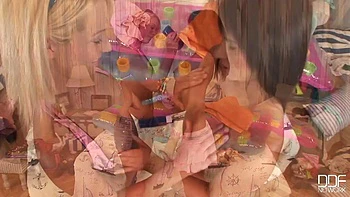 teens,toys,brunette,blonde,lesbian