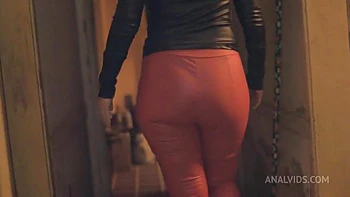 toys,anal,high-heels,gaping,bdsm