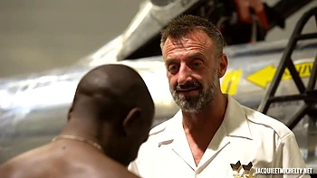 amateur,big-tits,hairy,milf,french